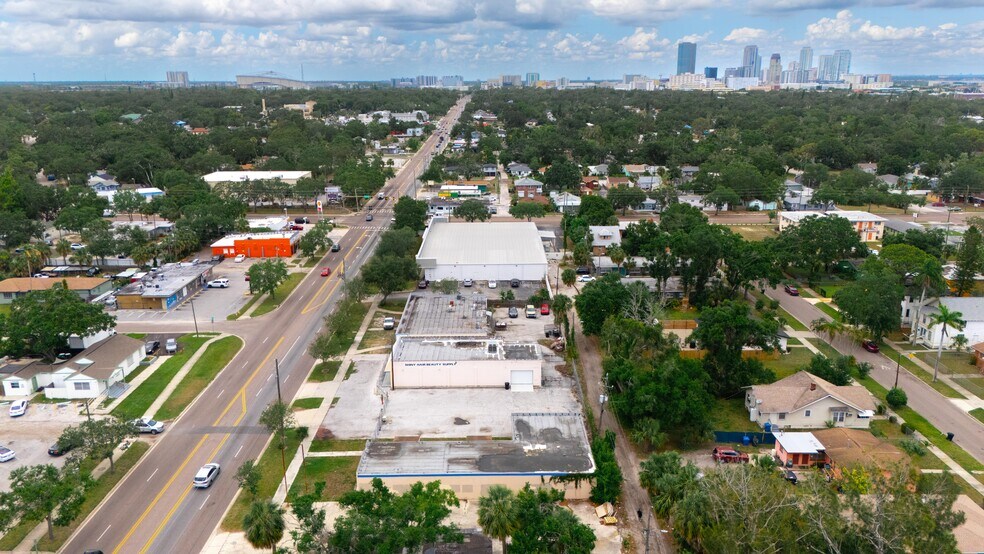 More Photos Of 2300 Dr Martin Luther King Jr St S, Saint Petersburg Freestanding For Lease