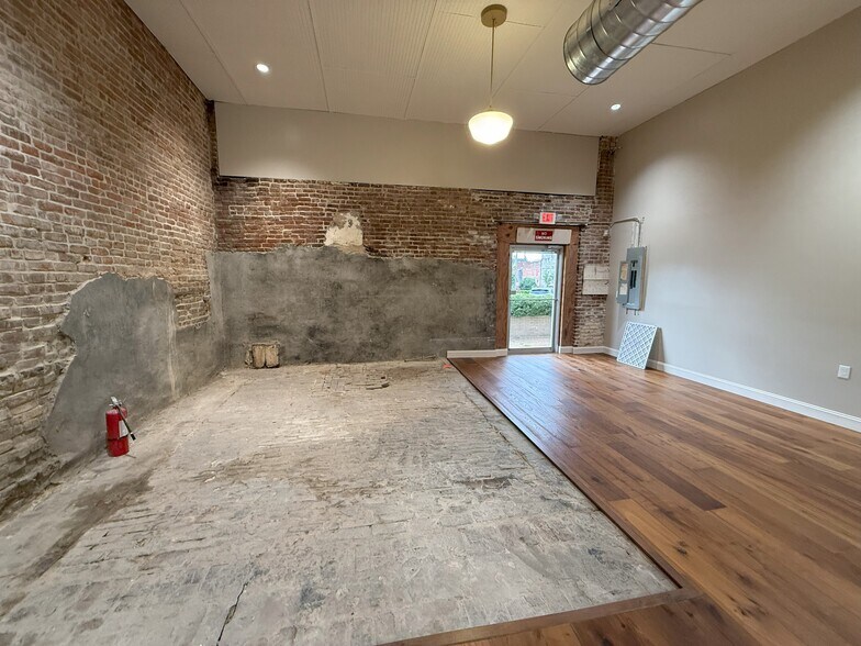 More Photos Of 320 E Lafayette St, Jackson Loft Creative Space For Lease