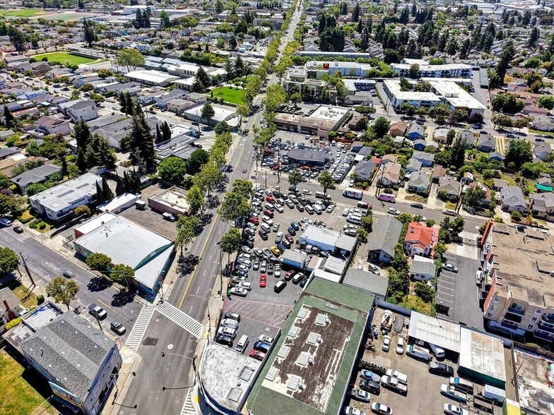 More Photos Of 1953 E 14th St, San Leandro Auto Dealership For Sale