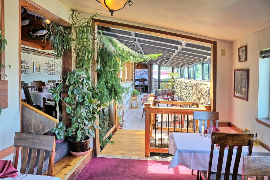 More Photos Of 29430 Ellensburg Ave, Gold Beach Restaurant For Sale
