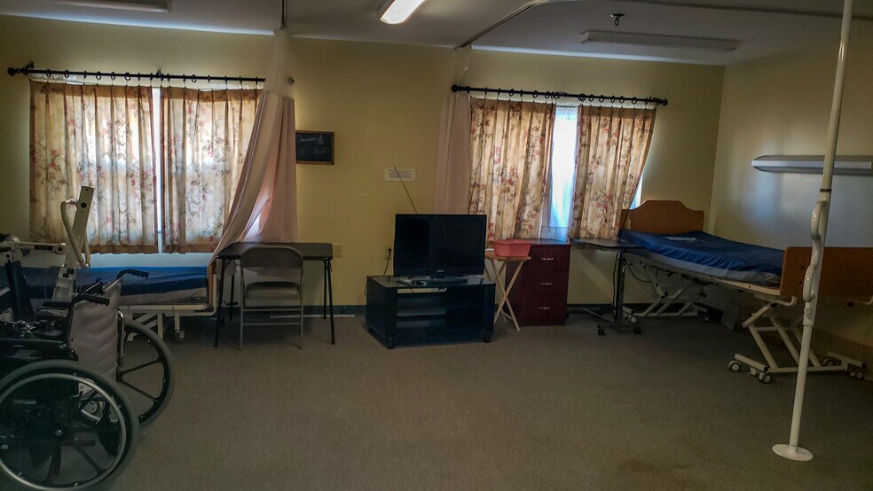 More Photos Of 704 Main St, Mount Hope Assisted Living For Sale