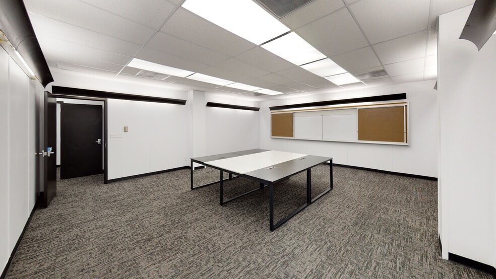More Photos Of 35 N Park St, Mansfield Office For Sale