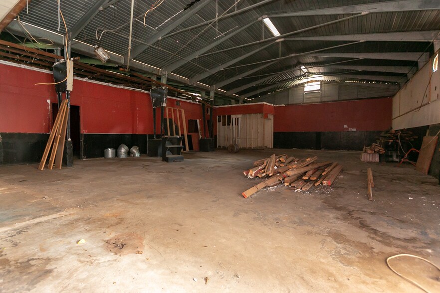 More Photos Of 1275 Pryor Rd SW, Atlanta Warehouse For Sale