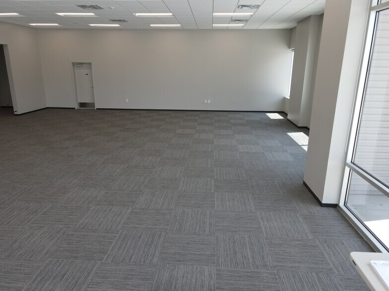 More Photos Of 8726 Fairbanks N Houston, Houston Distribution For Lease