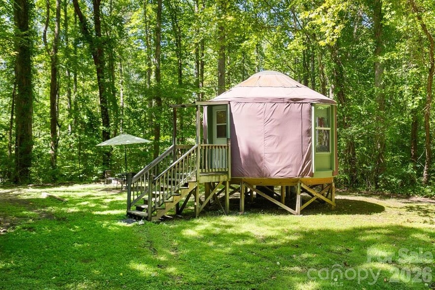 More Photos Of 504 Mountain View School Rd, Robbinsville Hotel For Sale