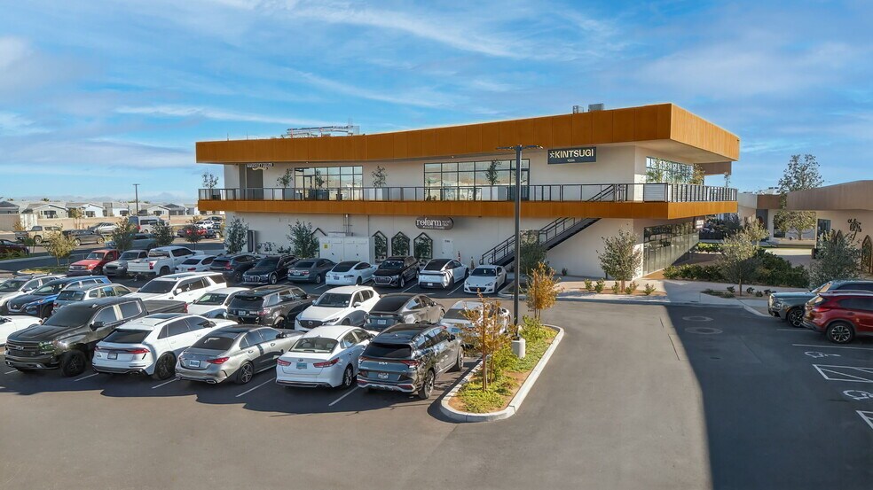 More Photos Of Sunset & Durango, Las Vegas General Retail For Lease