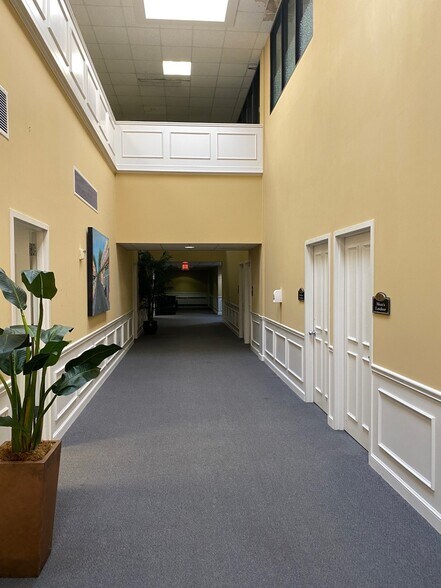 More Photos Of 650 S Prospect Ave, Hartville Medical For Lease