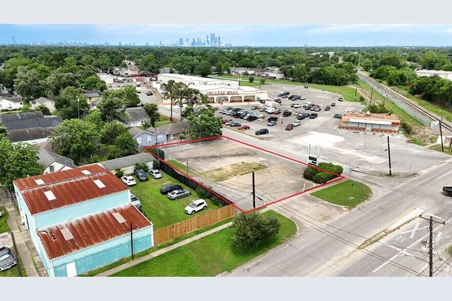 Primary Photo Of 2002 Broadway St, Houston Land For Sale