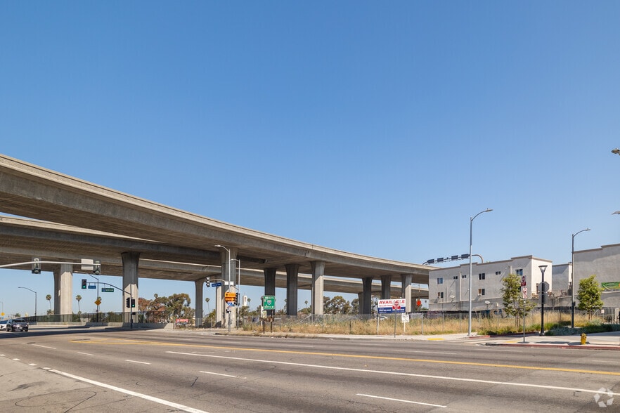 More Photos Of 311 W Imperial Hwy, Los Angeles Land For Sale