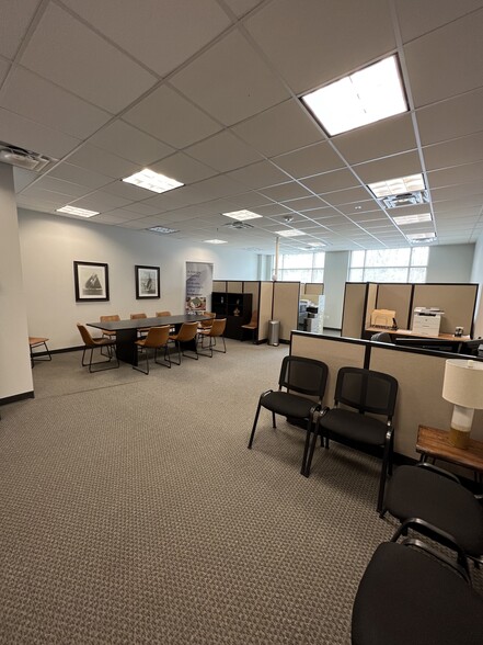 More Photos Of 909 Ridgebrook Rd, Sparks Medical For Lease