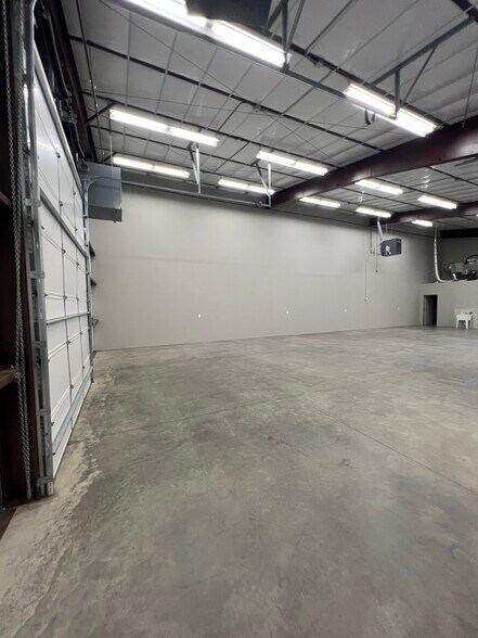 More Photos Of 3111 IH 30, Dallas Light Distribution For Lease