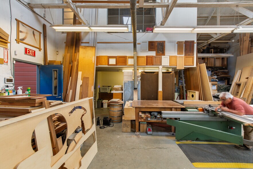 More Photos Of 2534 Magnolia St, Oakland Manufacturing For Sale