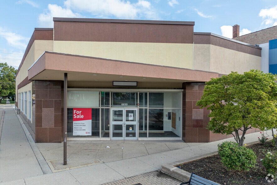 More Photos Of 6650 Cermak Rd, Berwyn Bank For Sale