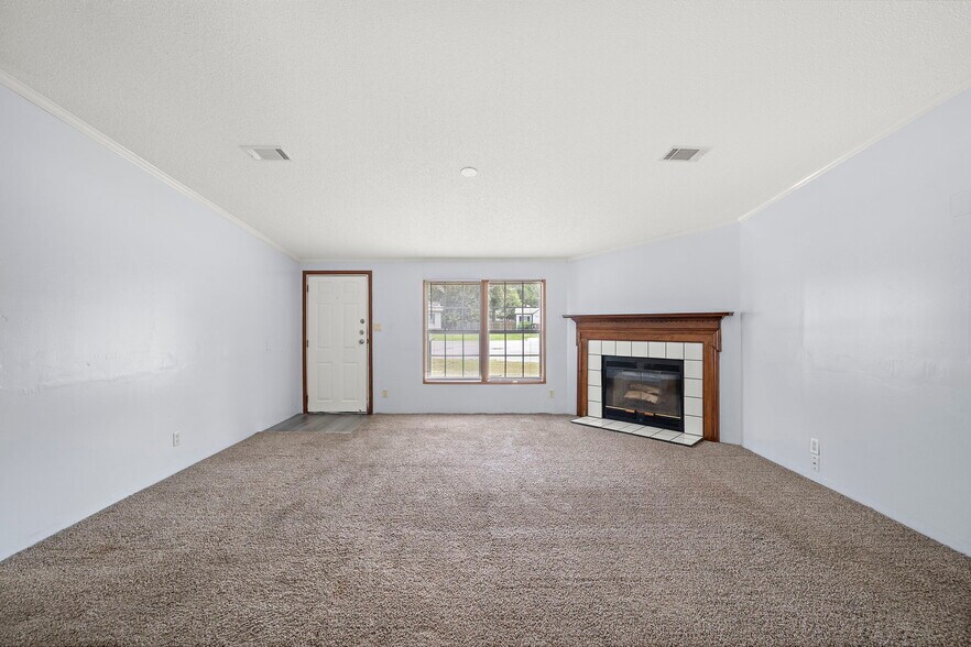 More Photos Of 16509 Brittany Way, Conroe Specialty For Sale