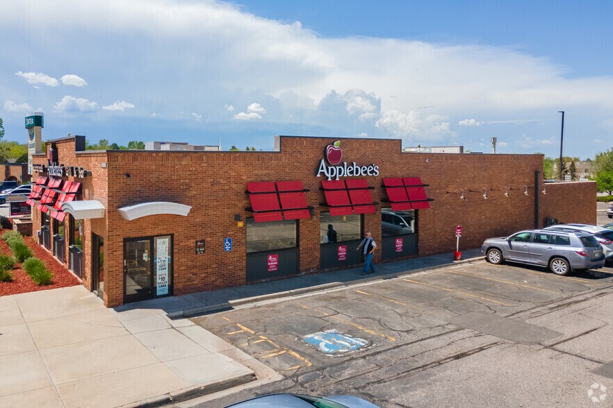 More Photos Of 8110-8292 S University Blvd, Centennial Unknown For Lease