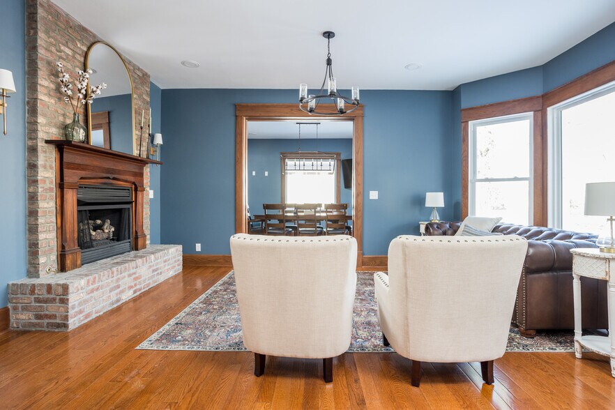 More Photos Of 502 W Main St, Danville Office For Sale