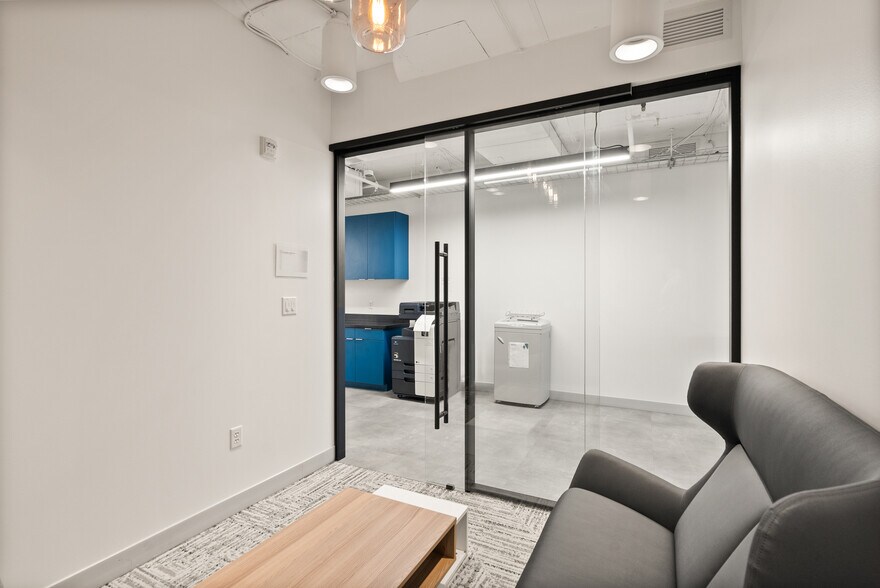 More Photos Of 1550 Crystal Dr, Arlington Office For Lease