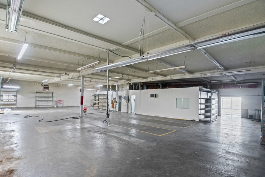 More Photos Of 465 Blossom Hill Rd, San Jose Storefront Retail Office For Lease