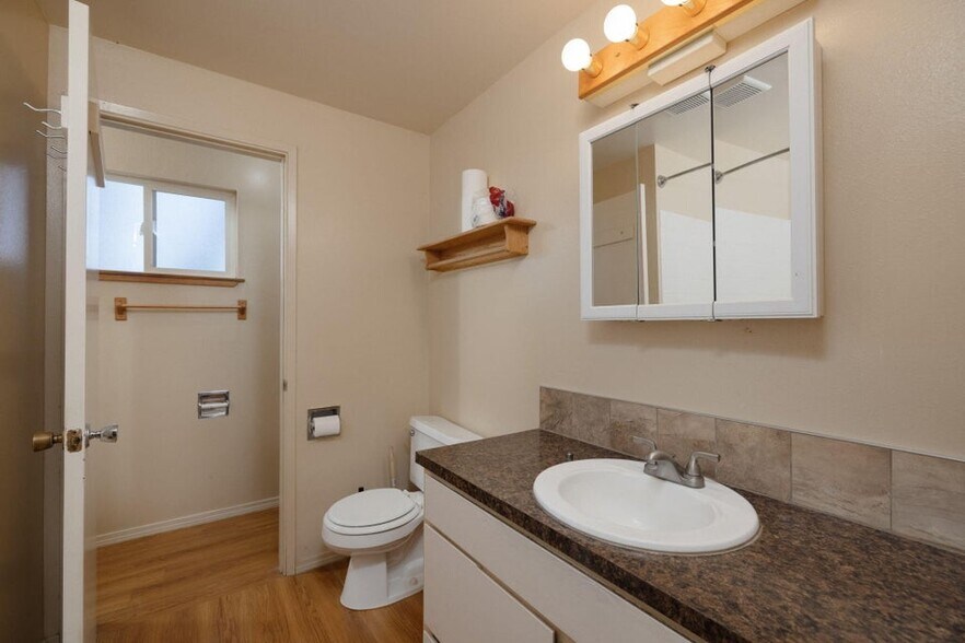 More Photos Of 61683 Daly Estates Dr, Bend Multifamily For Sale