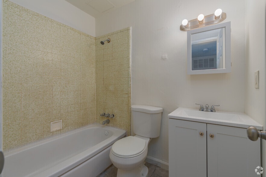 More Photos Of 695 Plaza Ave, Sacramento Apartments For Sale