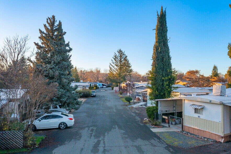More Photos Of 5495 5th St, Kelseyville Manufactured Housing Mobile Home Park For Sale