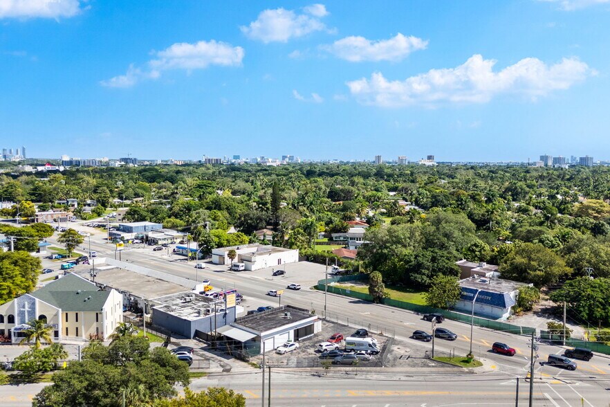 More Photos Of 11815 NE 2nd Ave, Miami Auto Repair For Sale