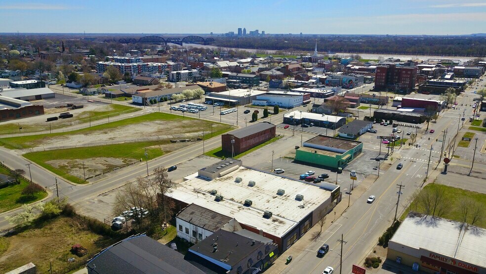 More Photos Of 624 State St, New Albany Storefront For Sale