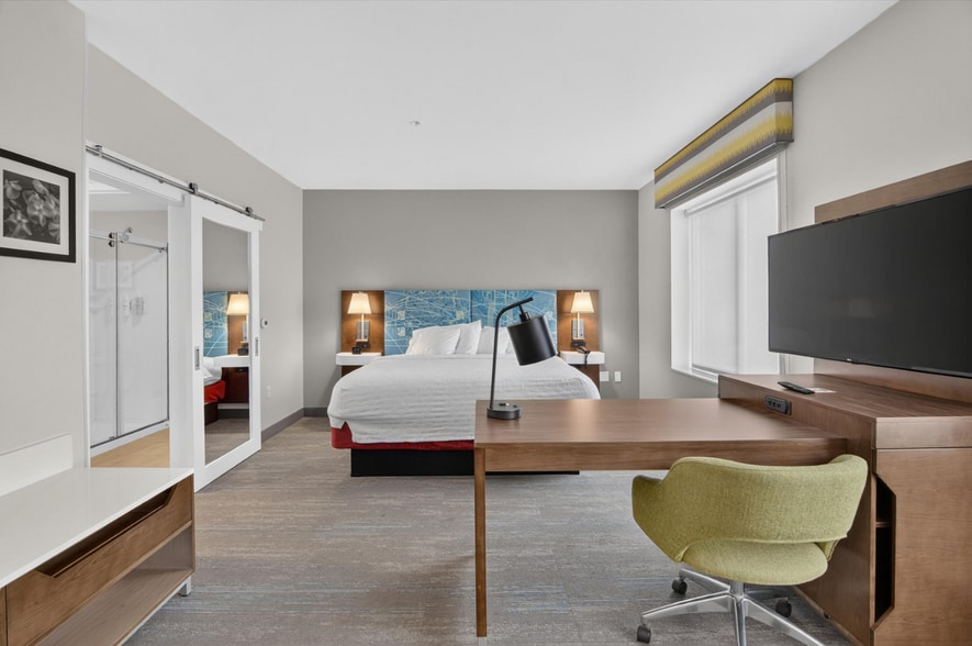More Photos Of 1335 S Main St, Adrian Hotel For Sale
