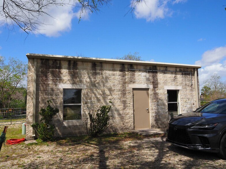 More Photos Of 1721 General Collins Ave, New Orleans Specialty For Sale