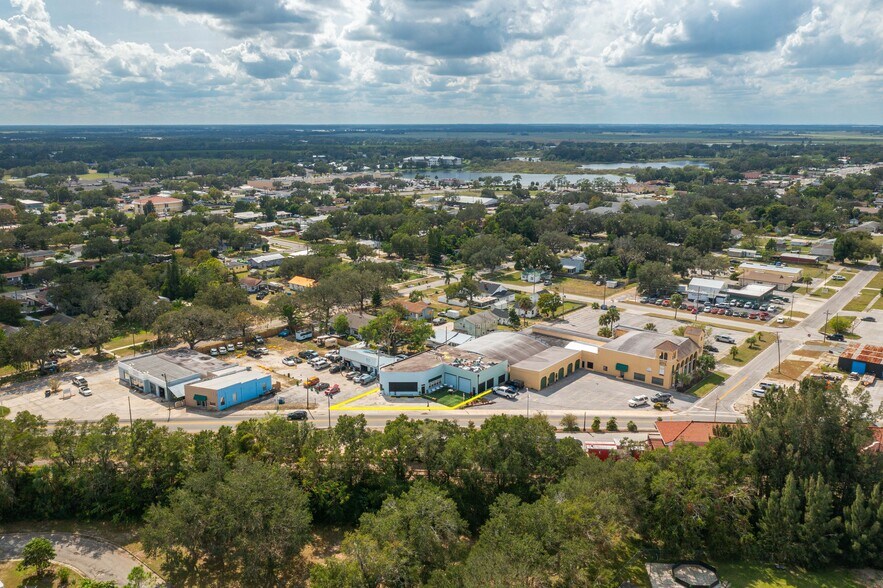 More Photos Of 322 S Scenic Hwy, Lake Wales General Retail For Sale