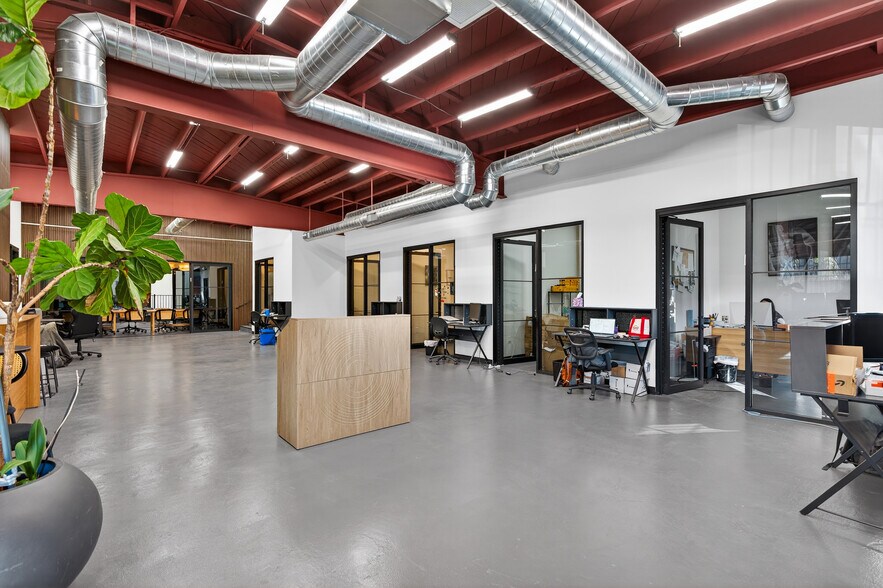 More Photos Of 7225 Fulton Ave, North Hollywood Warehouse For Sale