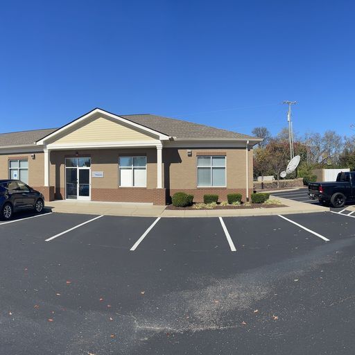 More Photos Of 105 Bluegrass Commons Blvd, Hendersonville Office For Lease