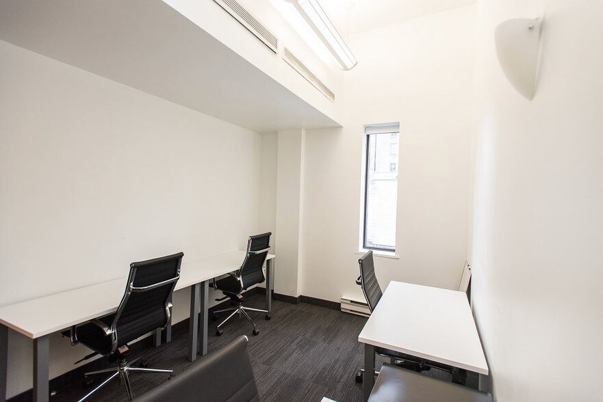 More Photos Of 350 Bay St, Toronto Office For Lease