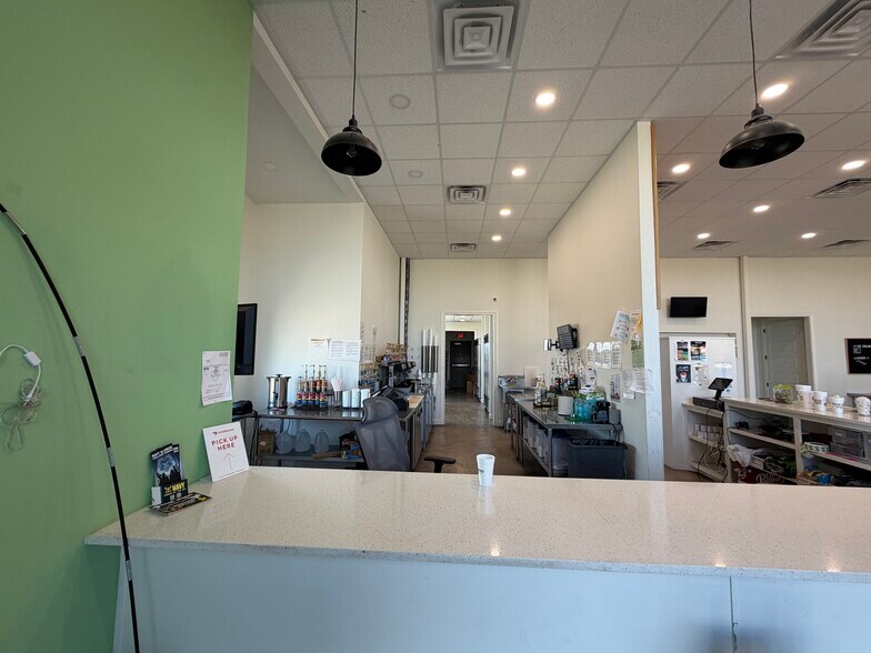 More Photos Of 6009 FM 307, Midland Storefront For Lease