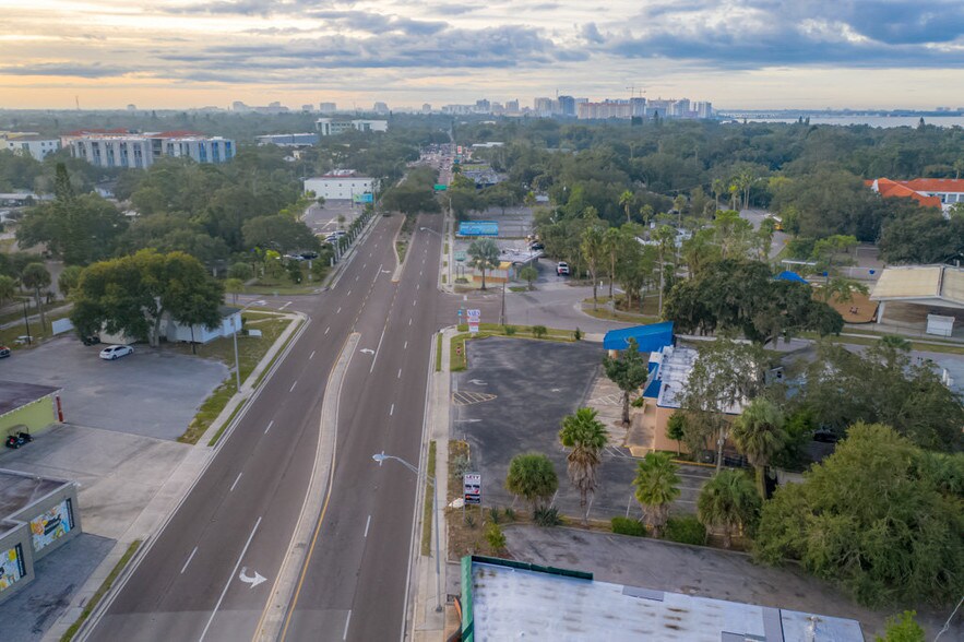More Photos Of 3105 Tamiami Trl, Sarasota Freestanding For Sale