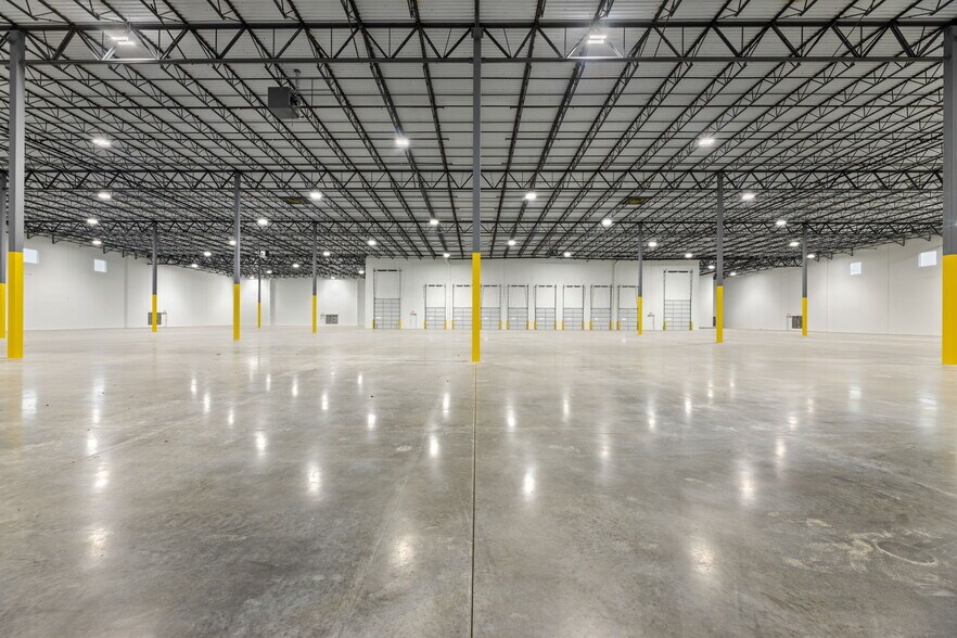 More Photos Of 3301 Enterprise Dr, Rowlett Warehouse For Sale