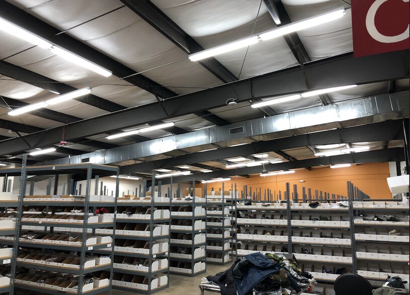 More Photos Of 121 S Lasalle St, Durham Warehouse For Lease