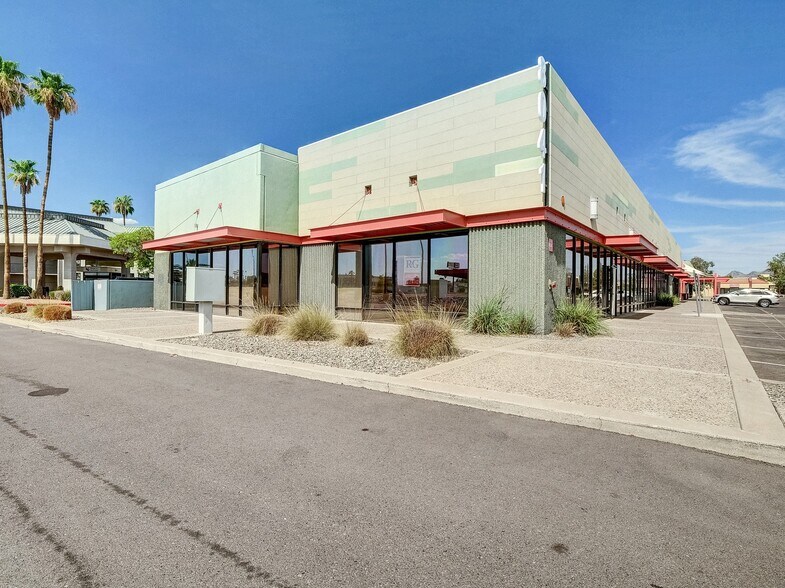 More Photos Of 8041 N Black Canyon Fwy, Phoenix Unknown For Lease