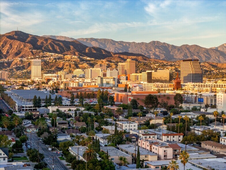 More Photos Of 615 S Columbus Ave, Glendale Apartments For Sale