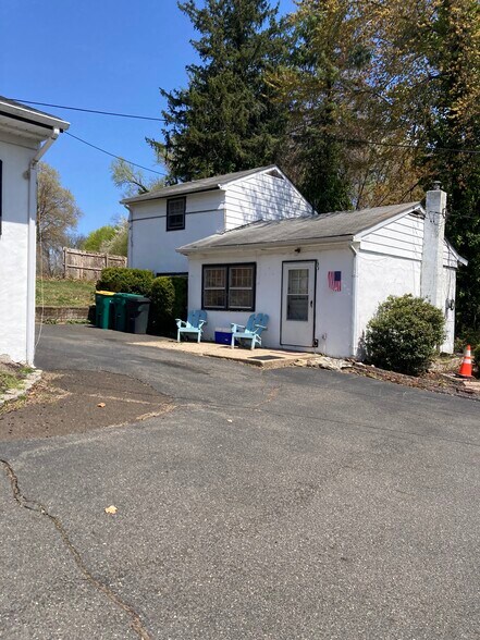 More Photos Of 310 Frosty Hollow Rd, Levittown Rehabilitation Center For Sale