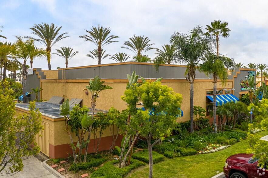 More Photos Of 26602 Towne Centre Dr, Foothill Ranch Unknown For Lease