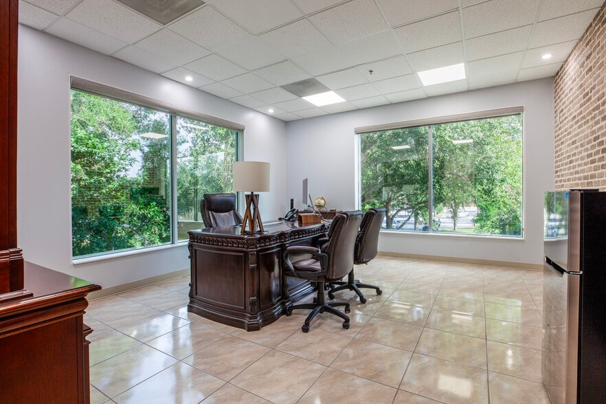 More Photos Of 685 S Ronald Reagan Blvd, Longwood Office For Lease