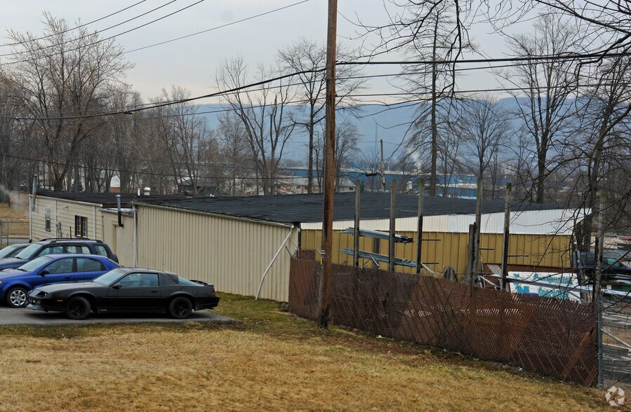 More Photos Of 799 Foresman St, Williamsport Warehouse For Sale