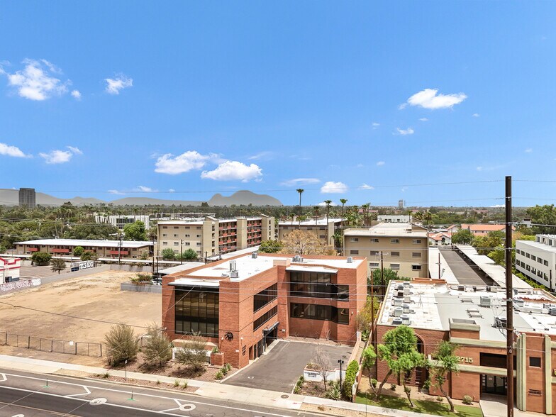 More Photos Of 2727 N 3rd St, Phoenix Office For Sale
