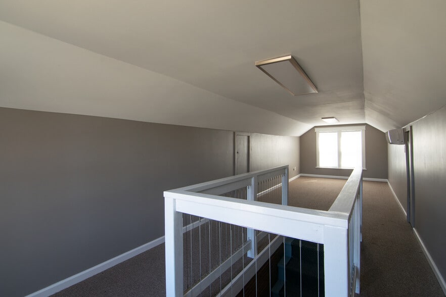 More Photos Of 124 Two Mile Pike, Goodlettsville Loft Creative Space For Sale