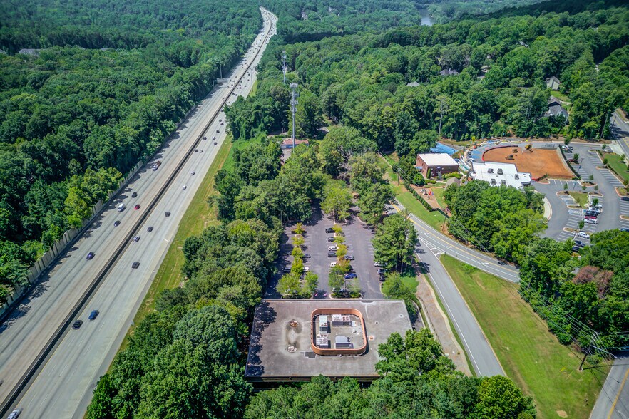 More Photos Of 9755 Dogwood Rd, Roswell Office For Lease