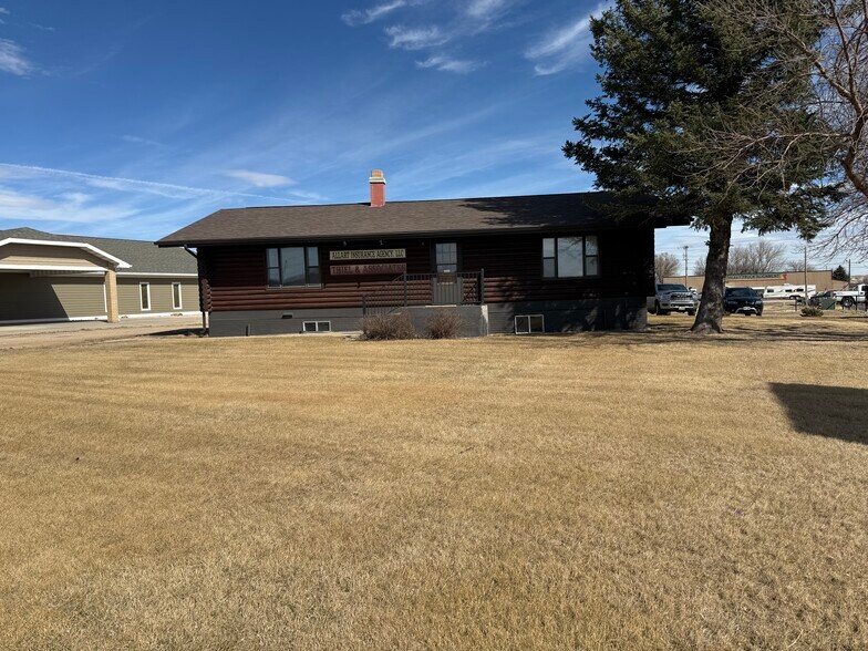More Photos Of 35 5th Ave, Belle Fourche Office For Sale