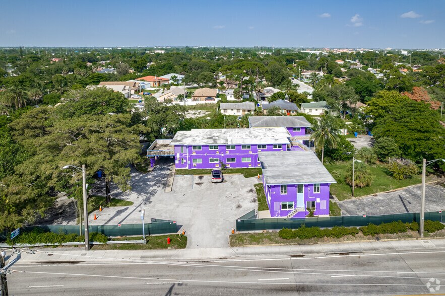 More Photos Of 825 NW 27th Ave, Fort Lauderdale Hotel For Sale