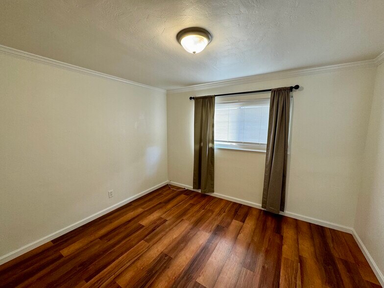 More Photos Of 124 Southwood Dr, South San Francisco Apartments For Sale