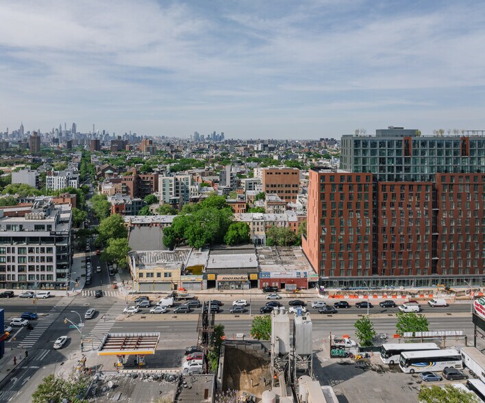 More Photos Of 1029 Atlantic Ave, Brooklyn Auto Repair For Sale